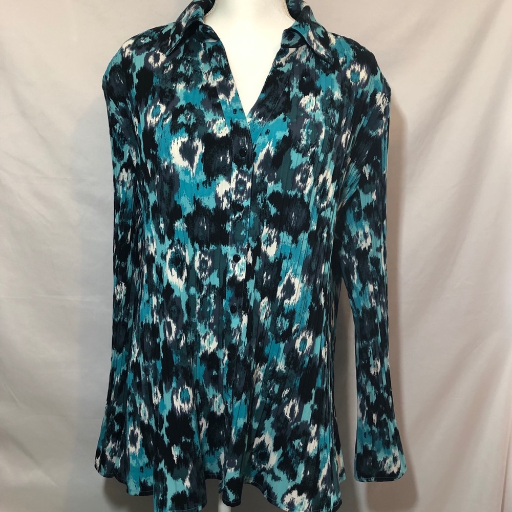 Apt 9 pleated v-neck button down career blouse